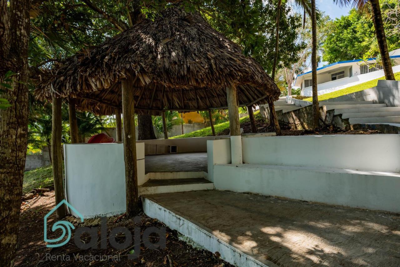 Villa Xtohil With Private Access To The Magic 7 Colors Lagoon 巴卡拉尔 外观 照片