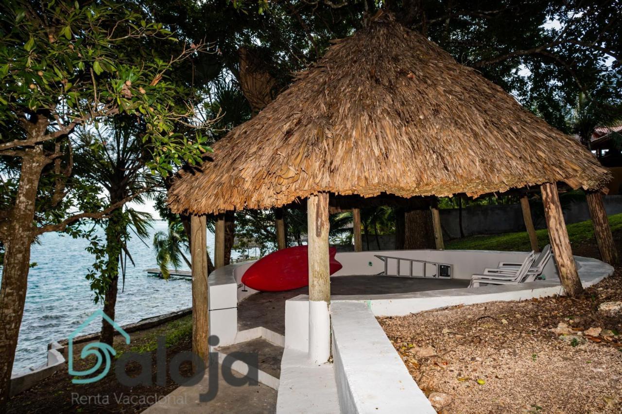 Villa Xtohil With Private Access To The Magic 7 Colors Lagoon 巴卡拉尔 外观 照片