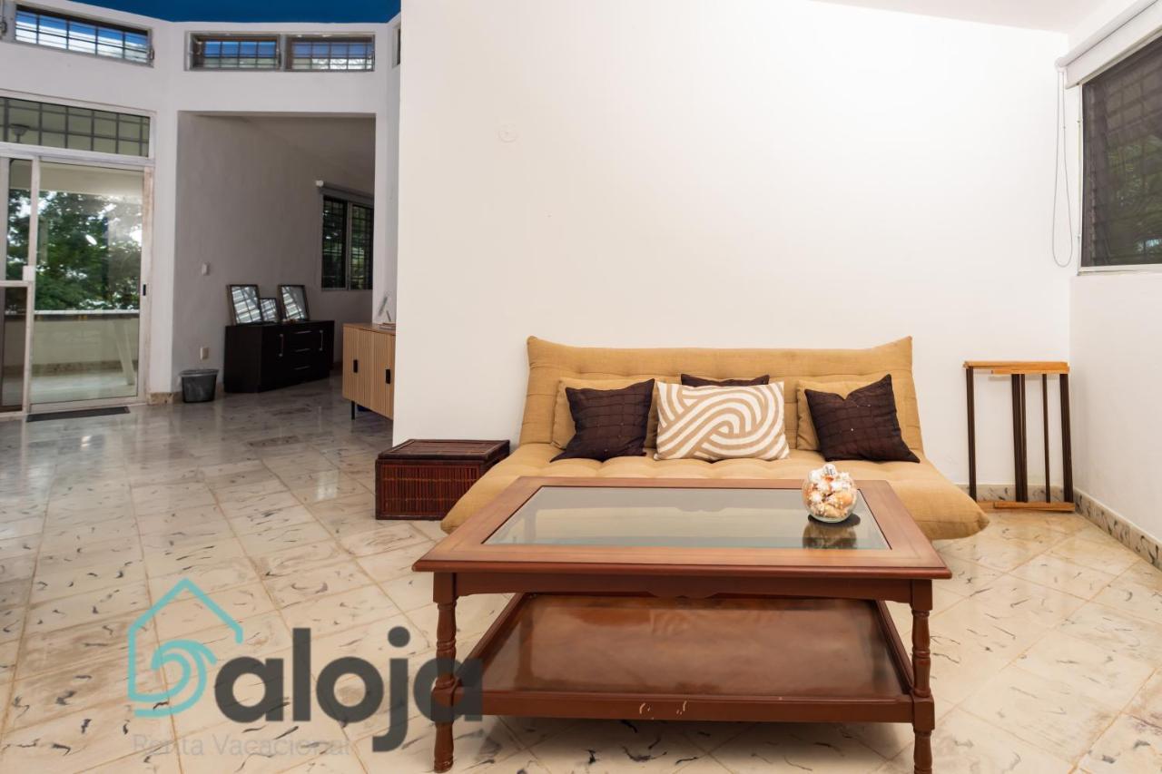 Villa Xtohil With Private Access To The Magic 7 Colors Lagoon 巴卡拉尔 外观 照片