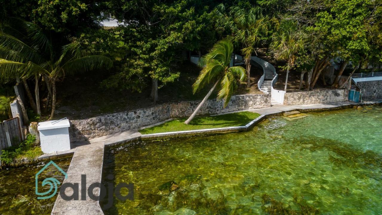 Villa Xtohil With Private Access To The Magic 7 Colors Lagoon 巴卡拉尔 外观 照片